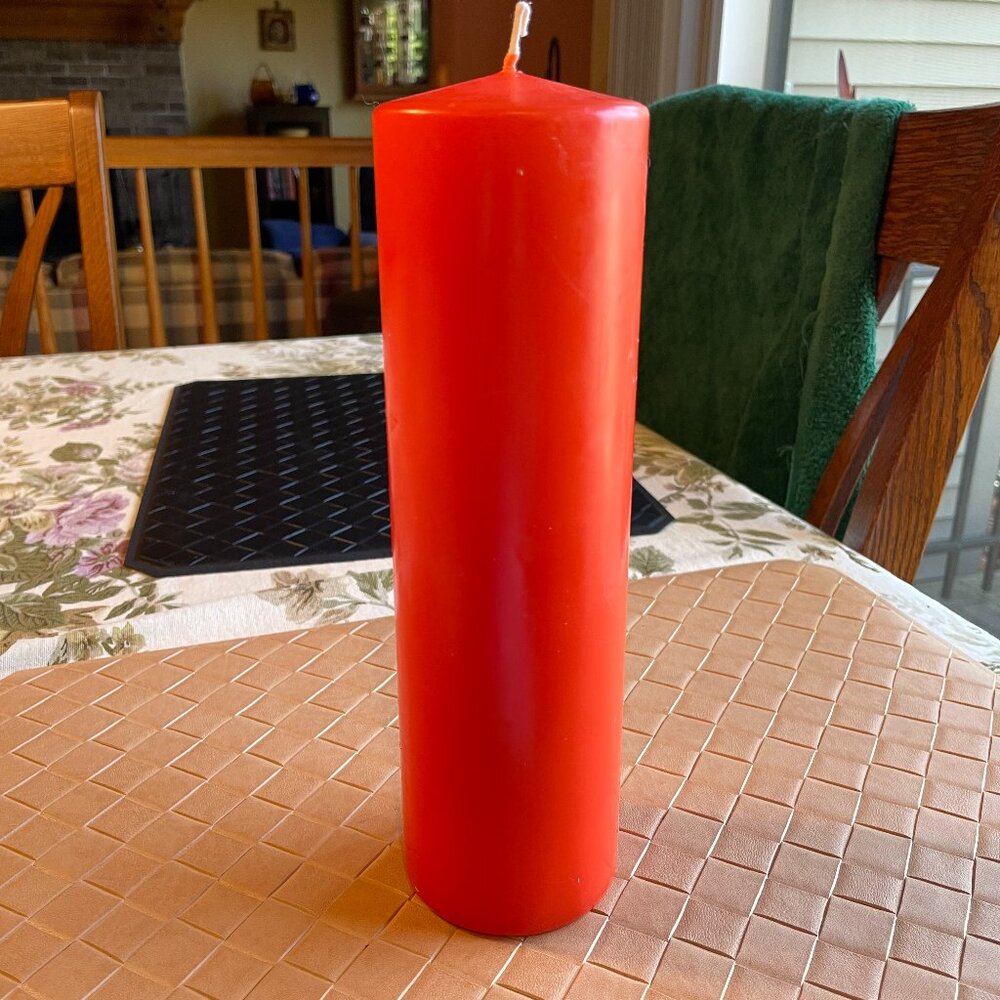 Richland Red Pillar Candle 9" x  2.89" New